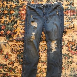 Mid rise super skinny jeans size 13